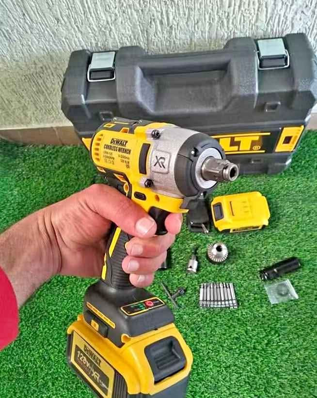 LLAVE DE IMPACTO DEWALT 128V